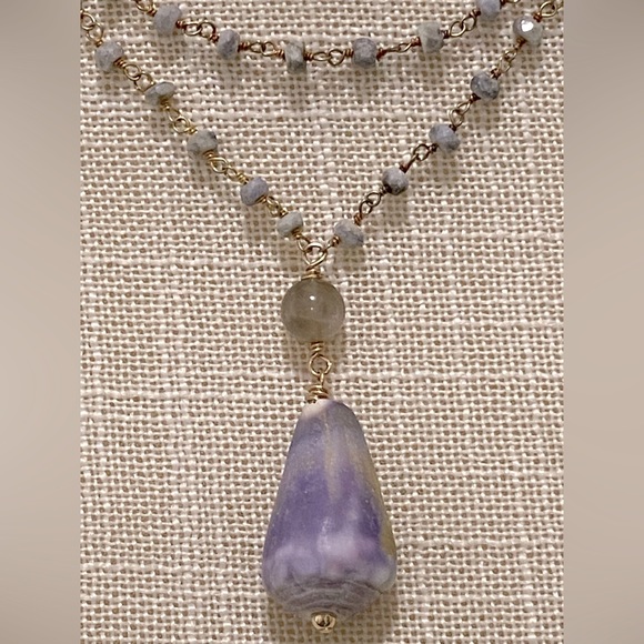 Gemstone & Shell Necklace - Picture 2 of 6